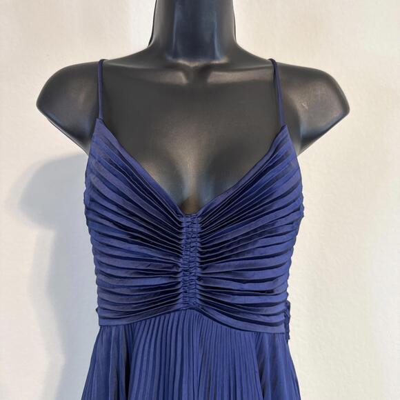 A.L.C. ALC Aries Gown Maxi Dress Cutout Pleated in Navy Size 0 (Retails $795) - Picture 2 of 13